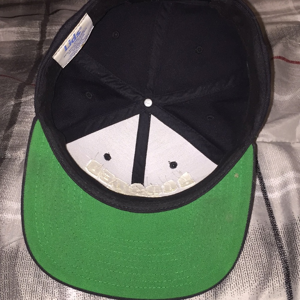 Hat - Picture 3 of 3